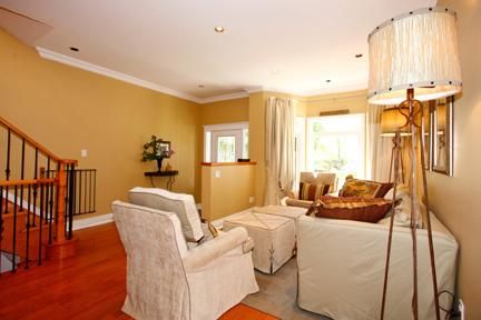 26 Eastmount Ave, Toronto, M4K1V1 | Image 2