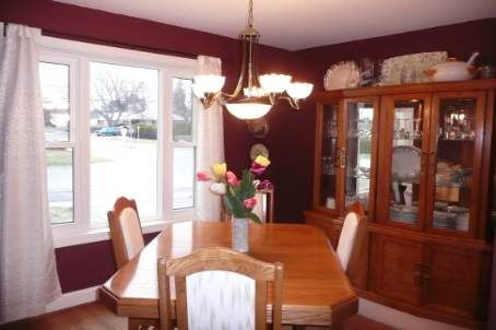 125 Jones Ave, Oshawa, L1G3A3 | Image 3