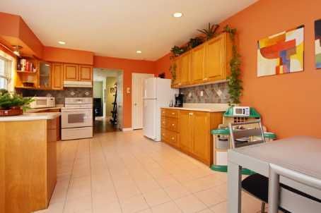 71 Madelaine Ave, Toronto, M1L2X6 | Image 3