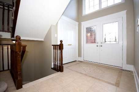 1703 Rockwood Dr, Pickering, L1V6R3 | Image 2