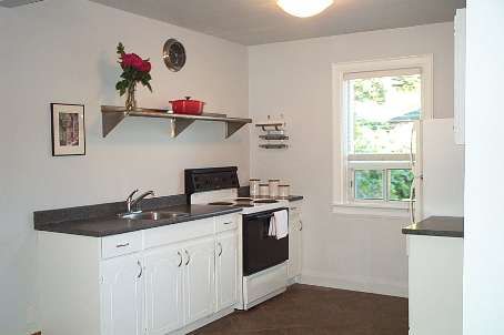 65 Queensbury Ave, Toronto, M1N2X8 | Image 2