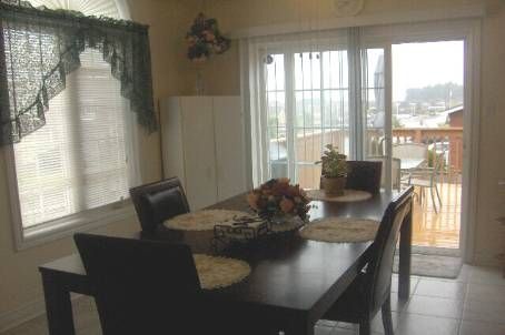 26 Lurosa Cres, Whitby, L1R3A9 | Image 3