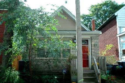 Detached House sold at 9 Queen Victoria Street, Toronto, Ontario, M4J1E8 - Blake-Jones - MLS: E1719446