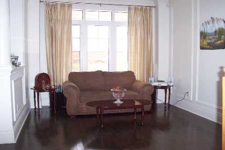 616 Fleetwood Dr, Oshawa, L1K0A2 | Image 2