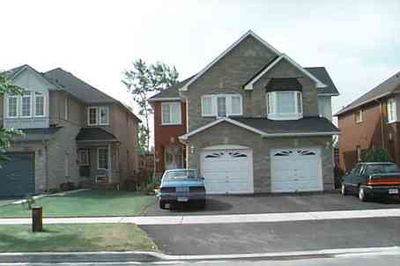 Semi-Detached House sold at 1664 Autumn Crescent, Pickering, Amberlea, L1V6X5 - MLS: E173831