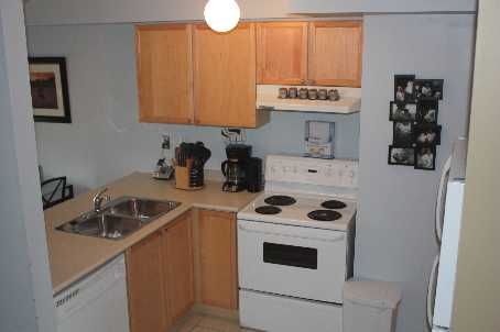 169 Scottsdale Dr, Clarington, L1C5L3 | Image 3