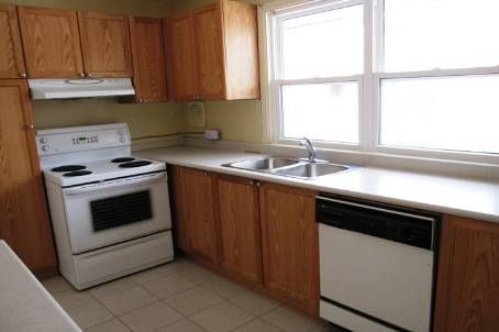 4130 Lawrence Ave E, Toronto, M1E2R8 | Image 3