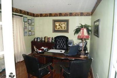 2121 Lynn Heights Dr, Pickering - Liverpool image-0-4