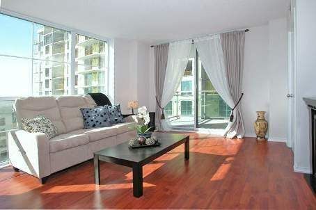 Lphi - 6 Rosebank Dr, Toronto, M1B0A1 | Image 2
