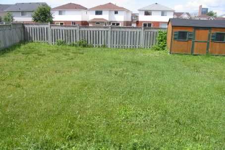 1842 Dalhousie Cres, Oshawa, L1G8C5 | Image 2