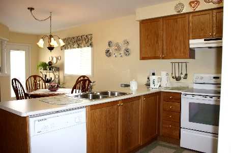 107 Mackey Dr N, Whitby, L1P1R5 | Image 3