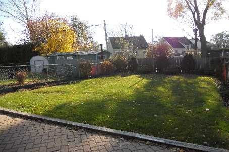 23 Tiago Ave, Toronto, M4B1Z9 | Image 2