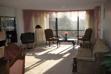 402 - 20 Dean Park Rd, Toronto, M1B3G9 | Image 3