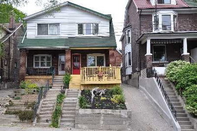 Semi-Detached House sold at 163 Glenmount Park Road, Toronto, Ontario, M4E2N3 - East End-Danforth - MLS: E2033145