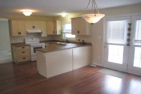 5010 Barber St, Pickering, L1Y1B4 | Image 3