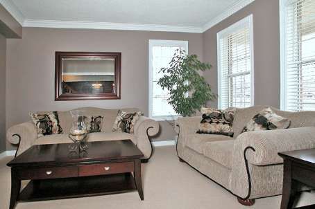 58 Knox Cres, Whitby, L1M1C9 | Image 2