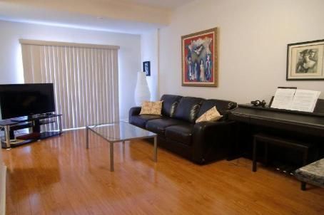 226 - 1837 Eglinton Ave E, Toronto, M4A2Y4 | Image 3