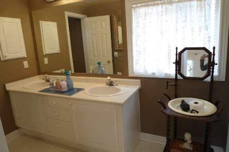 32 Maggs St, Ajax, L1T4C4 | Image 2