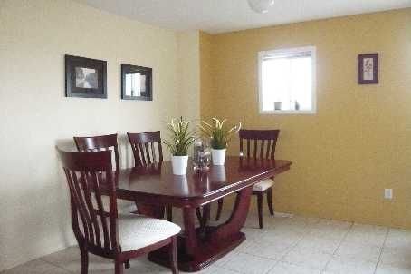 96 Jenkinson Way, Toronto, M1P5H4 | Image 2