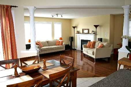 169 Dooley Cres, Ajax, L1T4J7 | Image 2