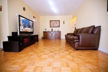 1701 - 5 Massey Sq, Toronto, M4C5L6 | Image 2