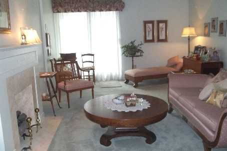 101 - 337 Simcoe St N, Oshawa, L1G4T2 | Image 2