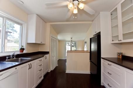 16 Barker Ave, Toronto, M4C2N3 | Image 2