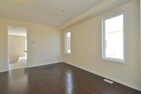 1527 Winville Rd, Pickering, L1X0B8 | Image 2