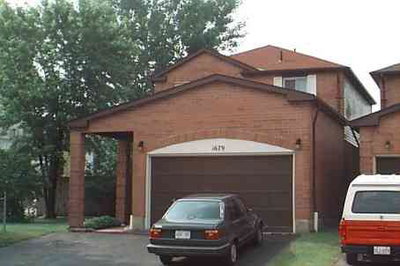 Detached House sold at 1679 Portland Court, Pickering, Ontario, L1V5L5 - Village East - MLS: E2438746