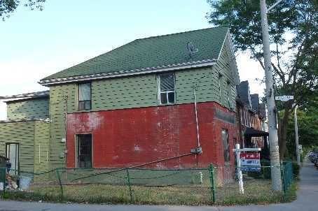 235 Boulton Ave, Toronto, M4M2J8 | Image 3