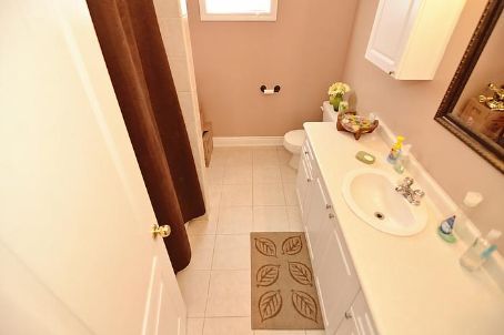 368 Pine Ave, Oshawa, L1J2H8 | Image 3