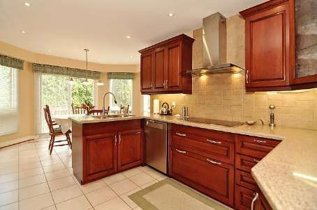 1109 Petunia Pl, Pickering, L1V4N5 | Image 2