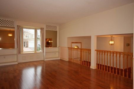 4 Longbow Sq, Toronto, M1W2W7 | Image 3