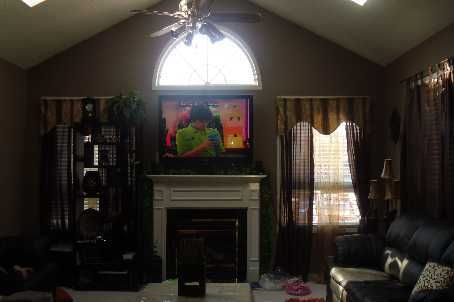 62 Telegraph Dr, Whitby, L1P1S3 | Image 3