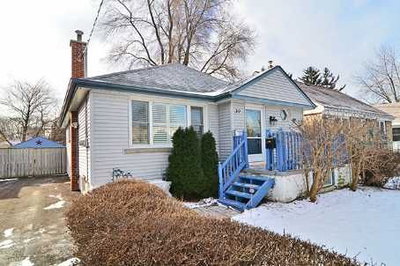 Detached House sold at 39 Gower Street, Toronto, Ontario, M4B1E5 - Crescent Town - MLS: E2552437