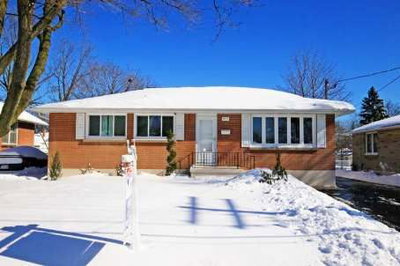 Detached House sold at 917 Henry Street, Whitby, Ontario, L1N5E6 - Downtown Whitby - MLS: E2556297