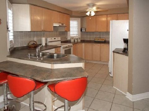 13 Freeston Cres, Ajax, L1T3Z9 | Image 3