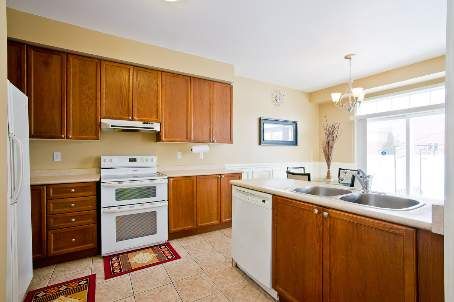 Detached House sold at 5 Dent Street, Ajax, Northwest Ajax, L1T4E8 - MLS: E2572535
