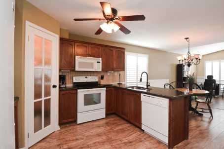 100 Fieldcrest Ave, Clarington, L1E2Y9 | Image 2