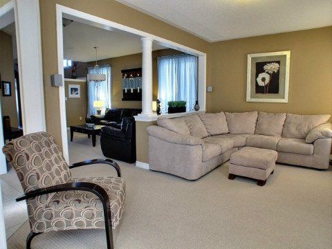 6 Gamble Dr, Ajax, L1Z0H2 | Image 3