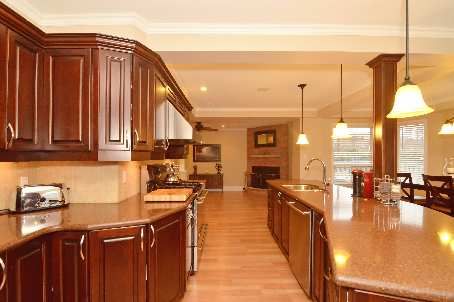 57 Yorkshire Cres, Whitby, L1R1X8 | Image 2