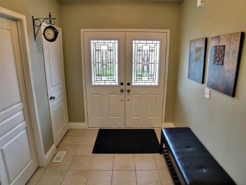 566 Oldman Rd, Oshawa, L1K2V9 | Image 2