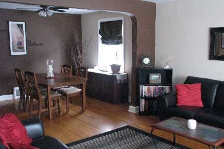 96 Oakes Ave, Oshawa, L1G6C6 | Image 3