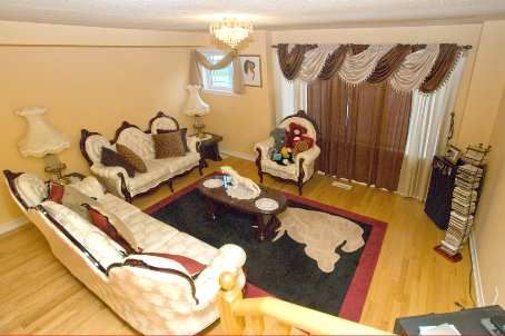 4271A Lawrence Ave E, Toronto, M1E2S8 | Image 2