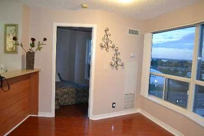 Unit 1205 — 38 Lee Centre Dr, Toronto - Woburn image-0-4
