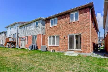 1809 Parkhurst Cres, Pickering, L1X0A8 | Image 2