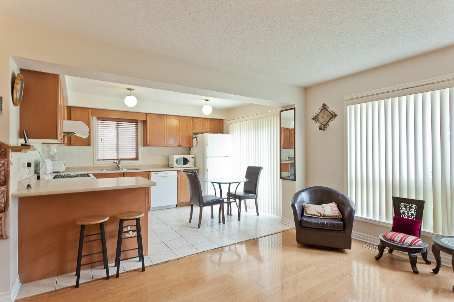 83 Trumpeter St, Toronto, M1B6H1 | Image 3