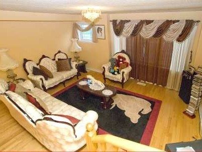 4271A Lawrence Ave E, Toronto, M1E2S8 | Image 2