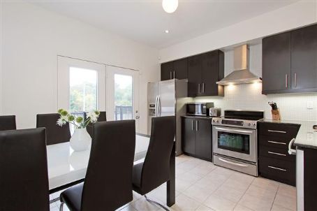 238 Dairy Dr, Toronto, M1L0G3 | Image 3