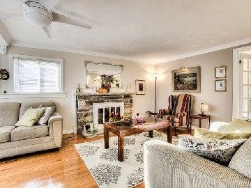 588 Marksbury Rd, Pickering, L1W2S8 | Image 2